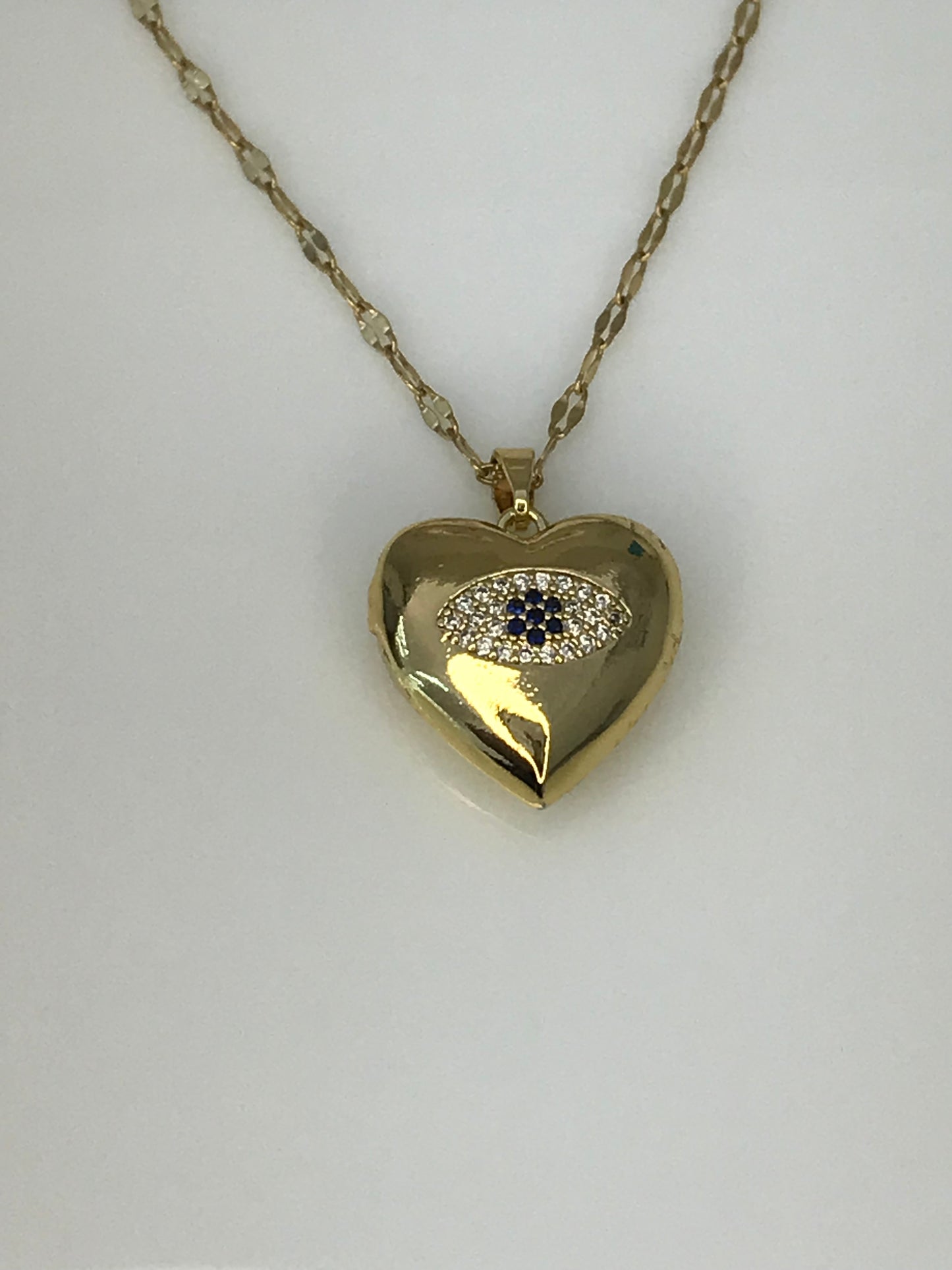 COLLAR