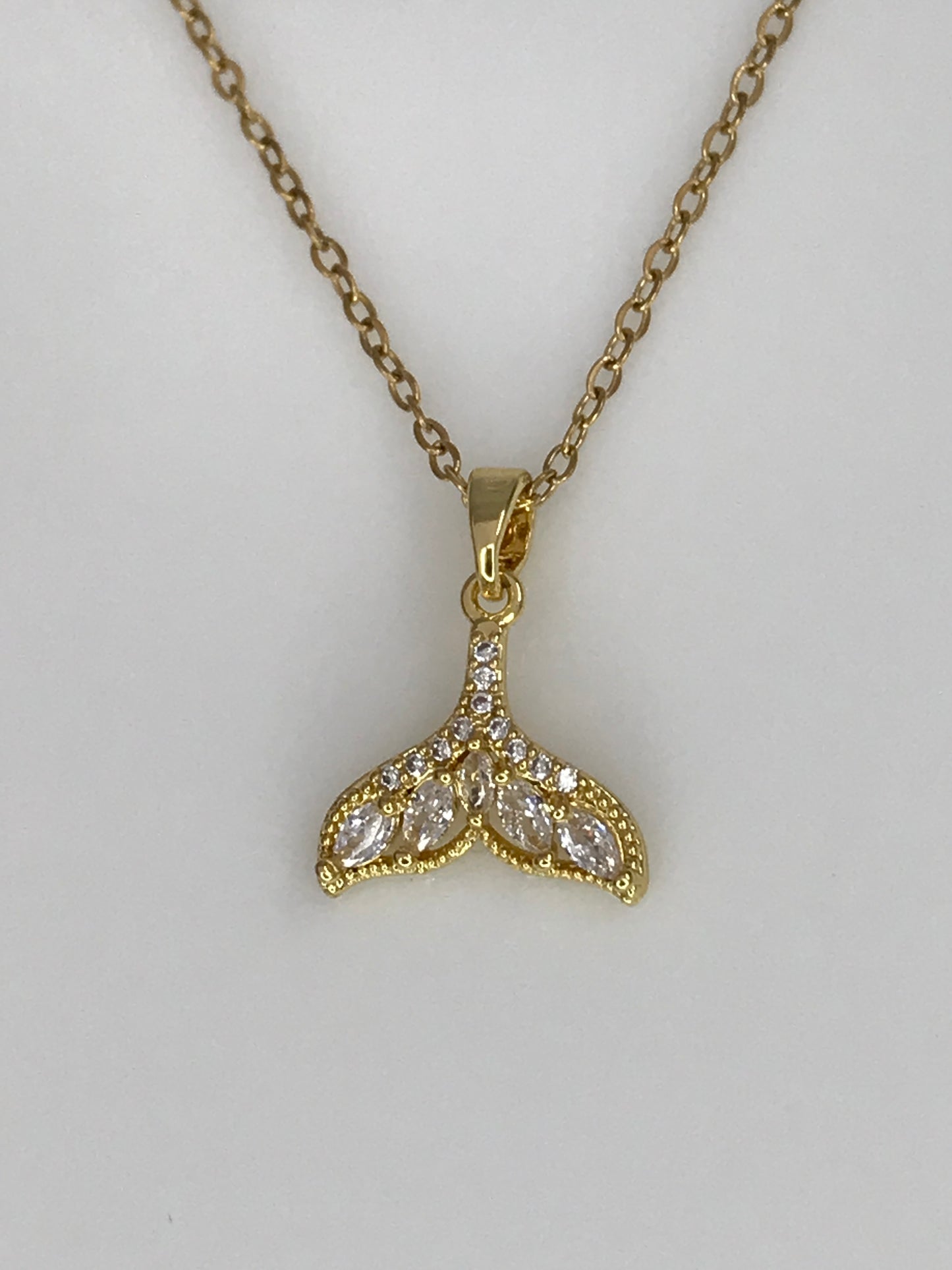 Collar cola e cirena