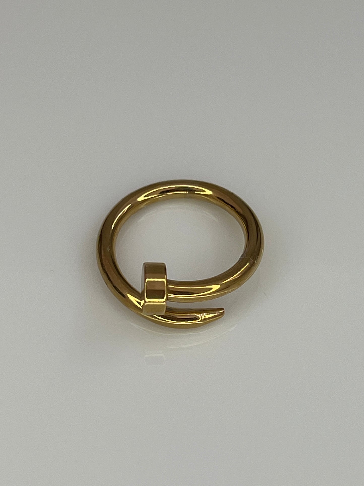 Anillo clavo