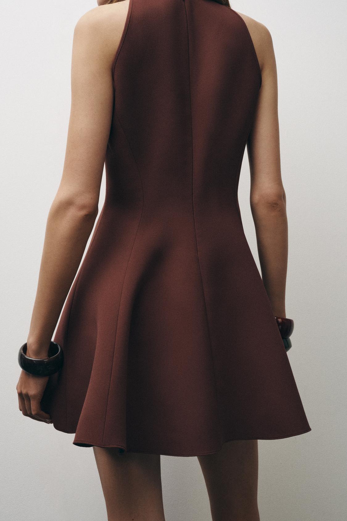 VESTIDO HALTER GODET ZARA