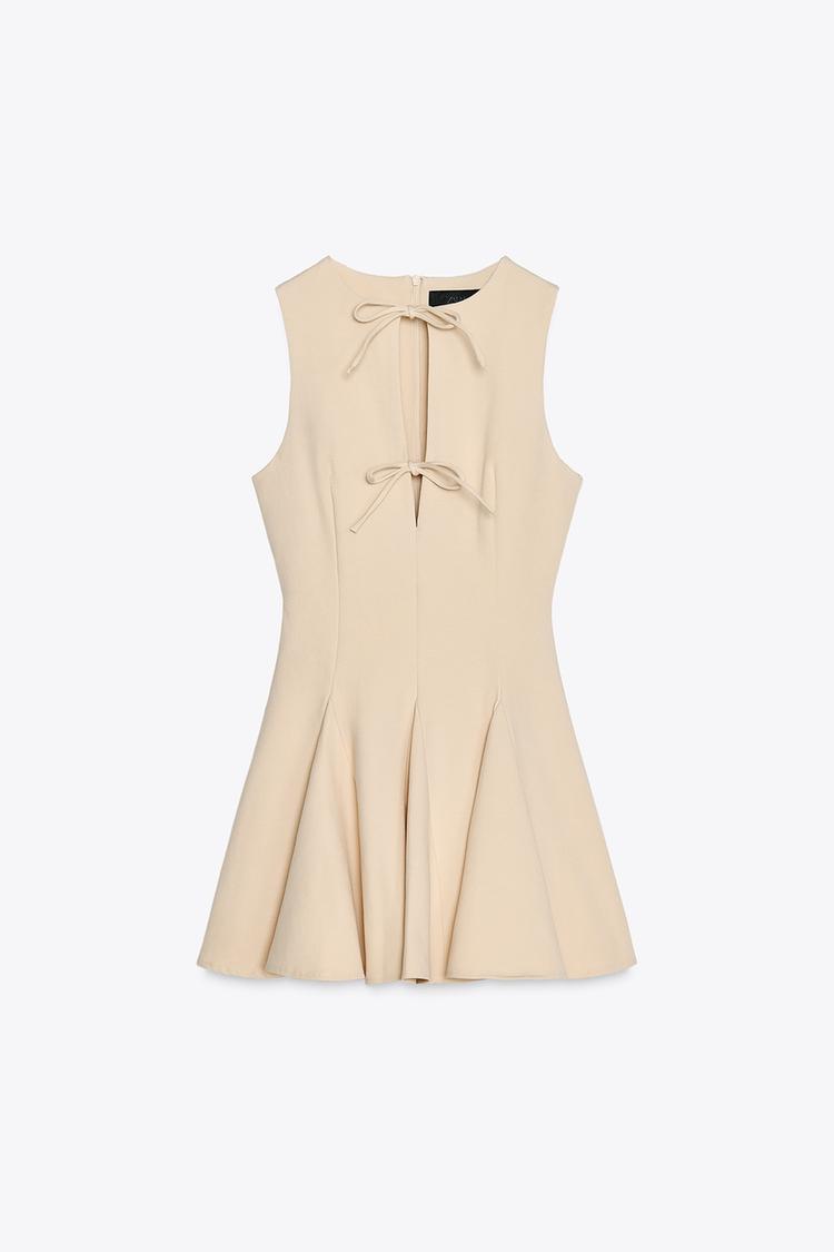 VESTIDO CORTO LAZOS GODETS