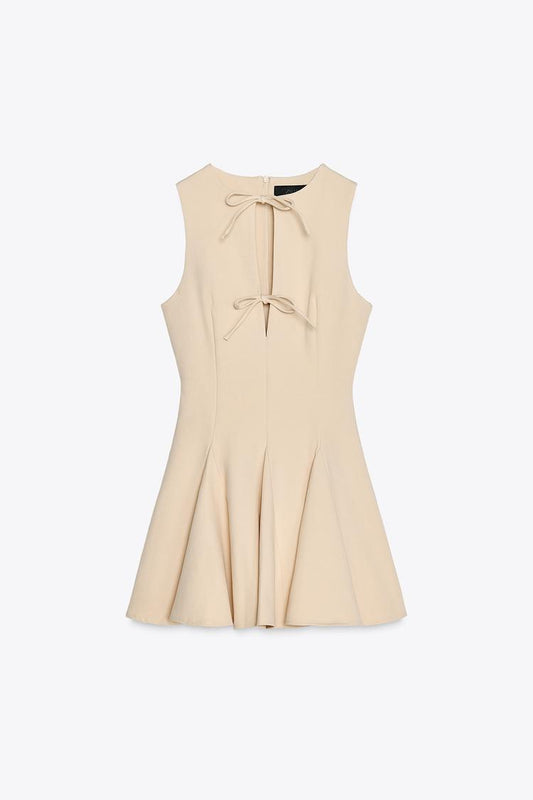 VESTIDO CORTO LAZOS GODETS