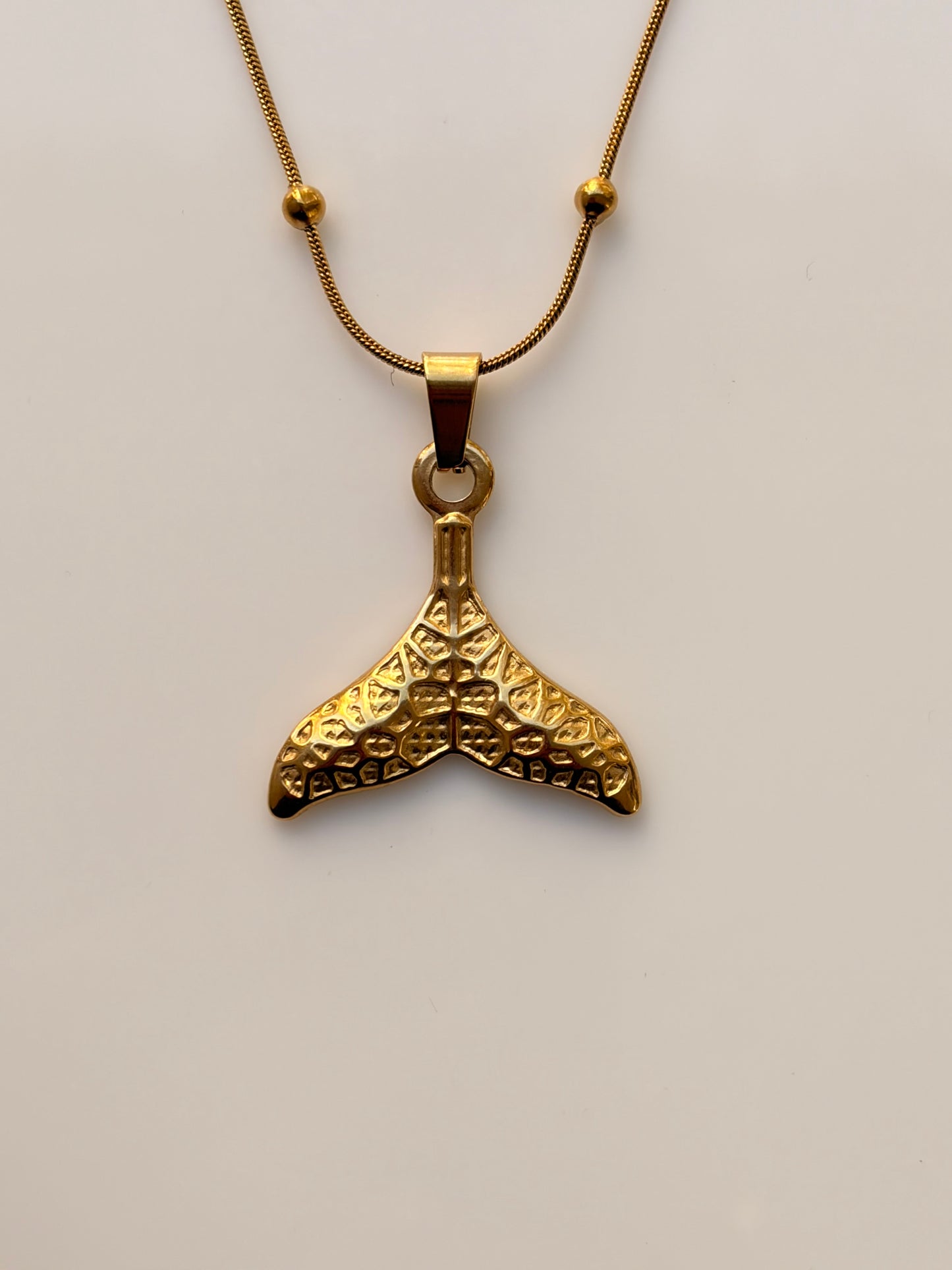 COLLAR