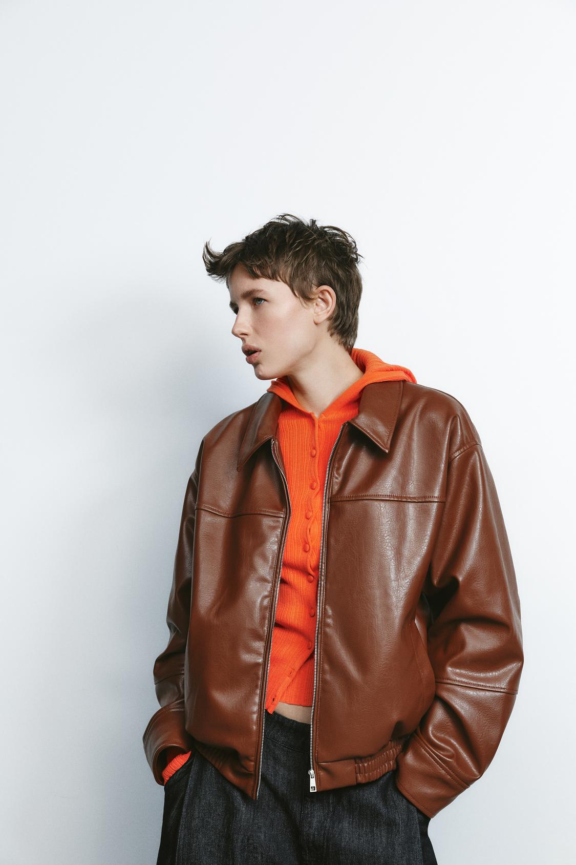 CHAQUETA BOMBER EFECTO PIEL