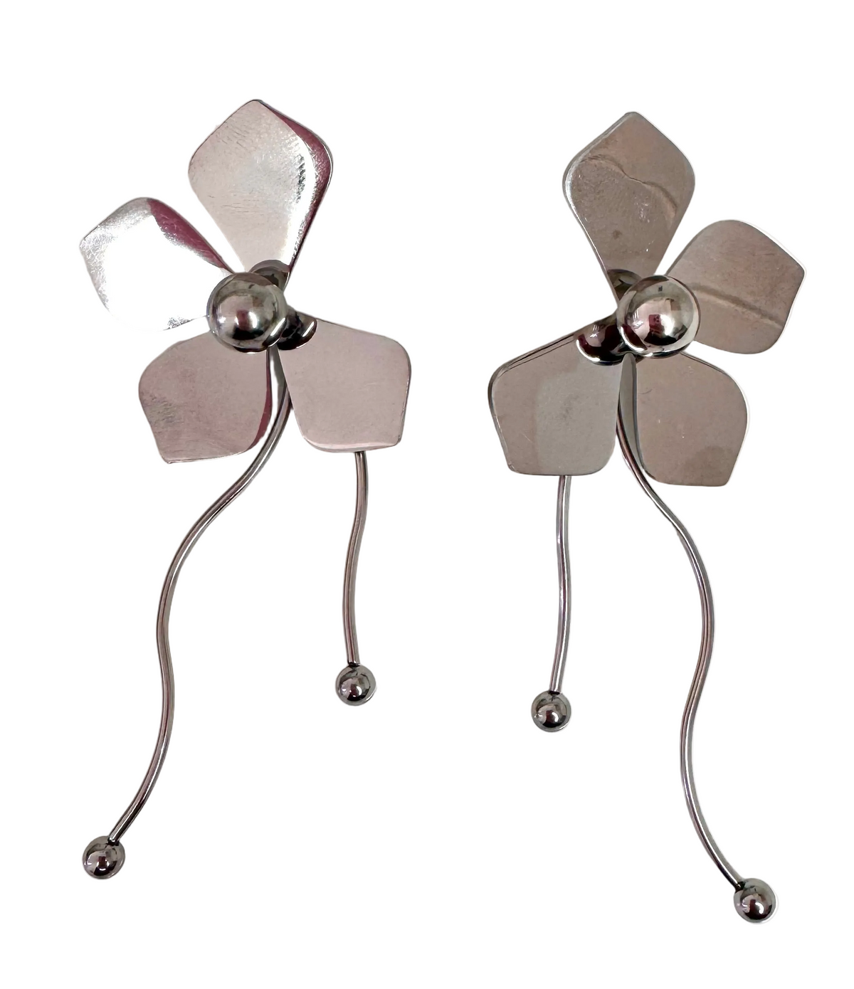 Pendiente de Flor elaborado