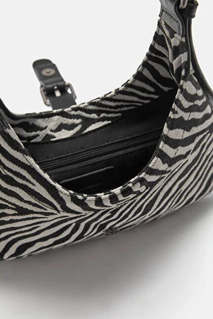 BOLSO ANIMAL PRINT PULL & BEAR