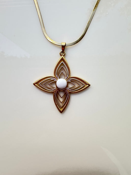 COLLAR