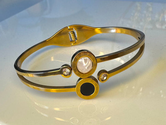 BRAZALETE CHISPA CON BLANCO Y NEGRO