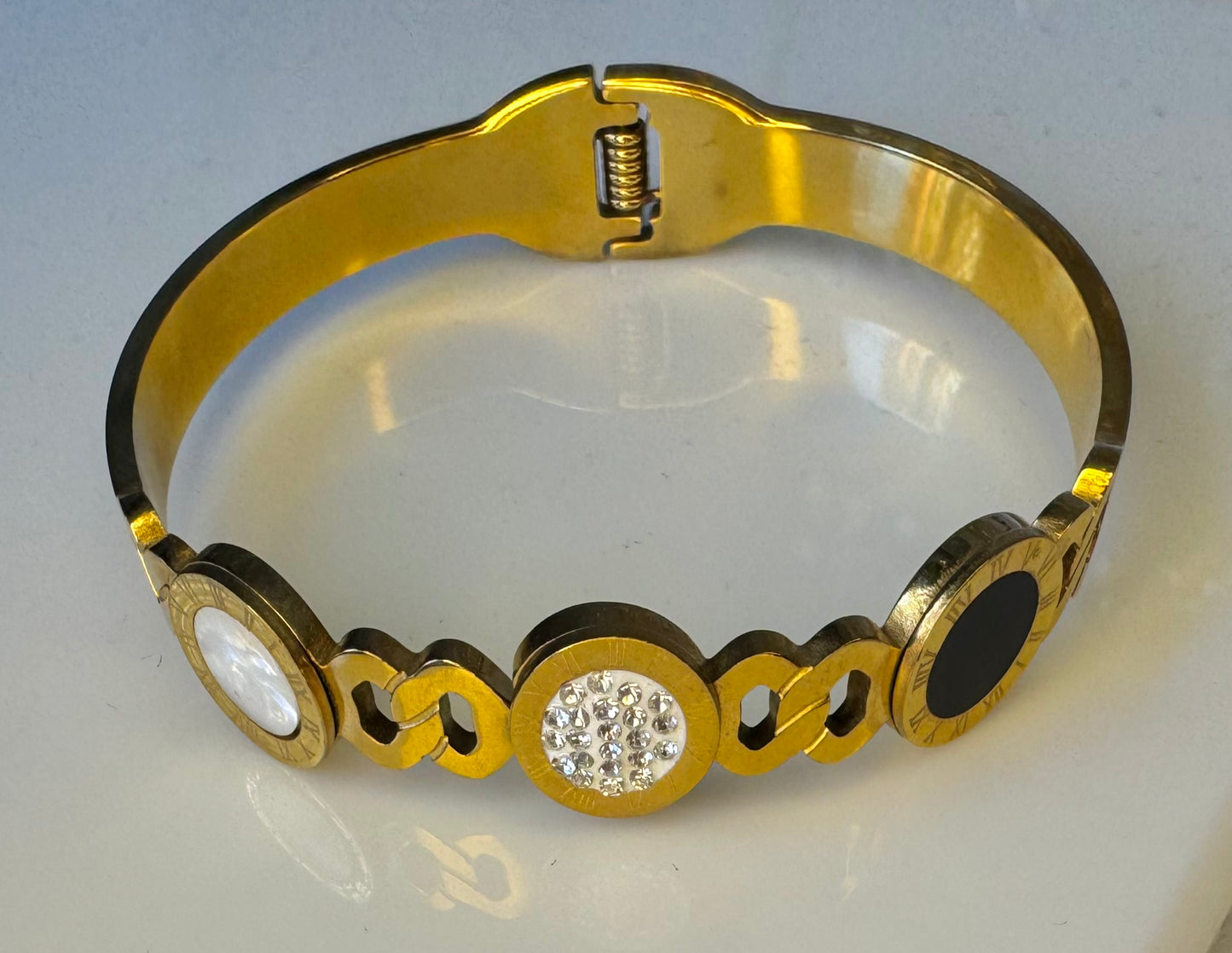 BRAZALETE PLACA BLANCA Y NEGRA PLACA DE CHISPA