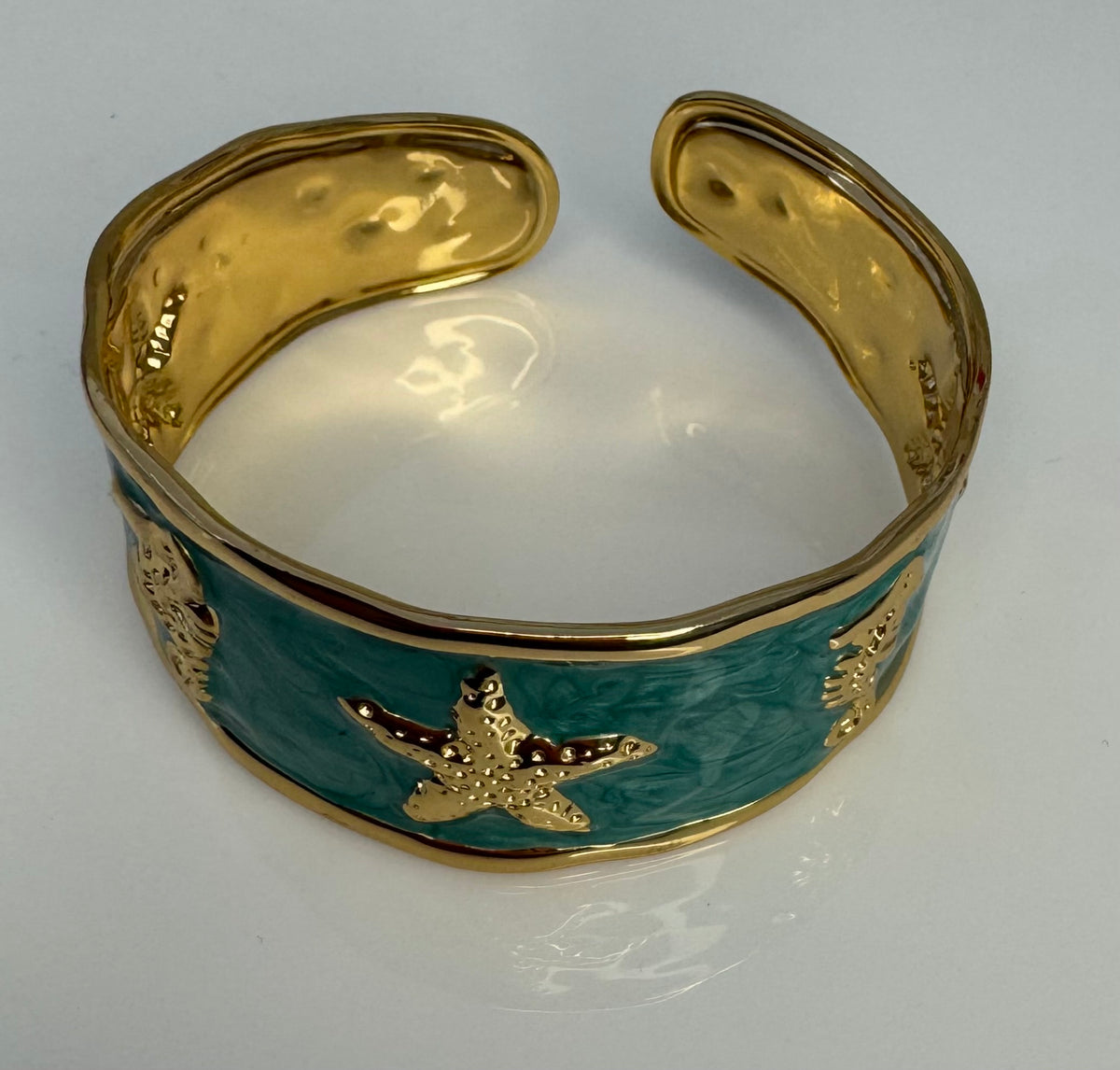 MANILLA DORADA CON VERDE