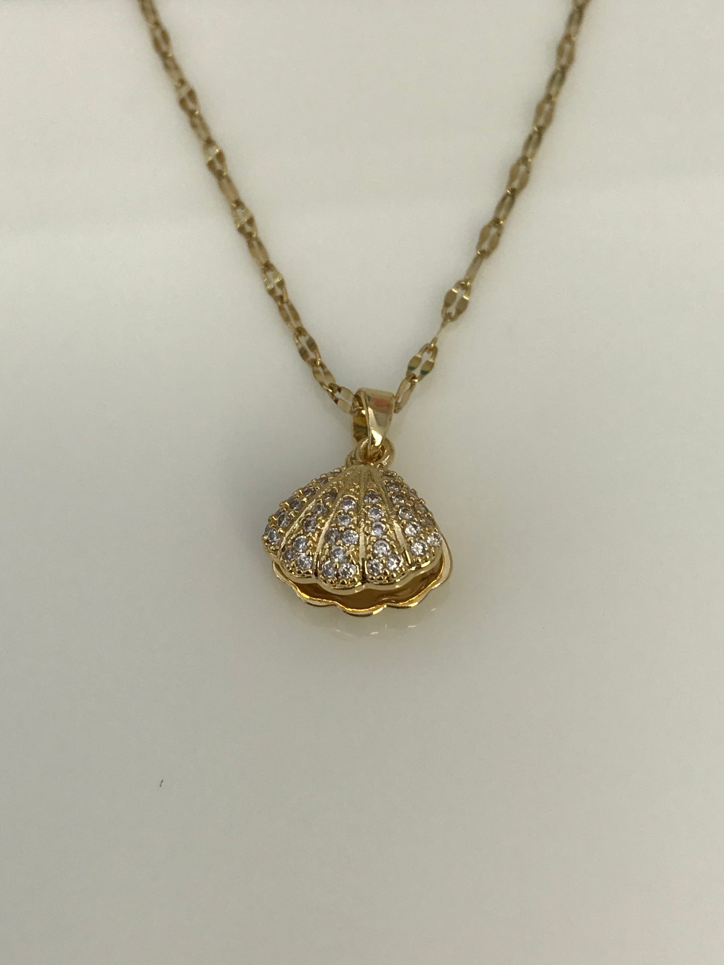 COLLAR