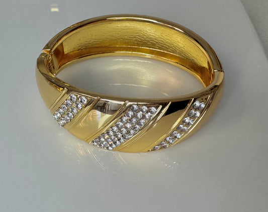 BRAZALETE CON BRILLOS LATERALES
