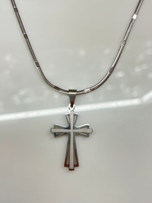 CADENA SNAKE CON CRUZ PLATEADA