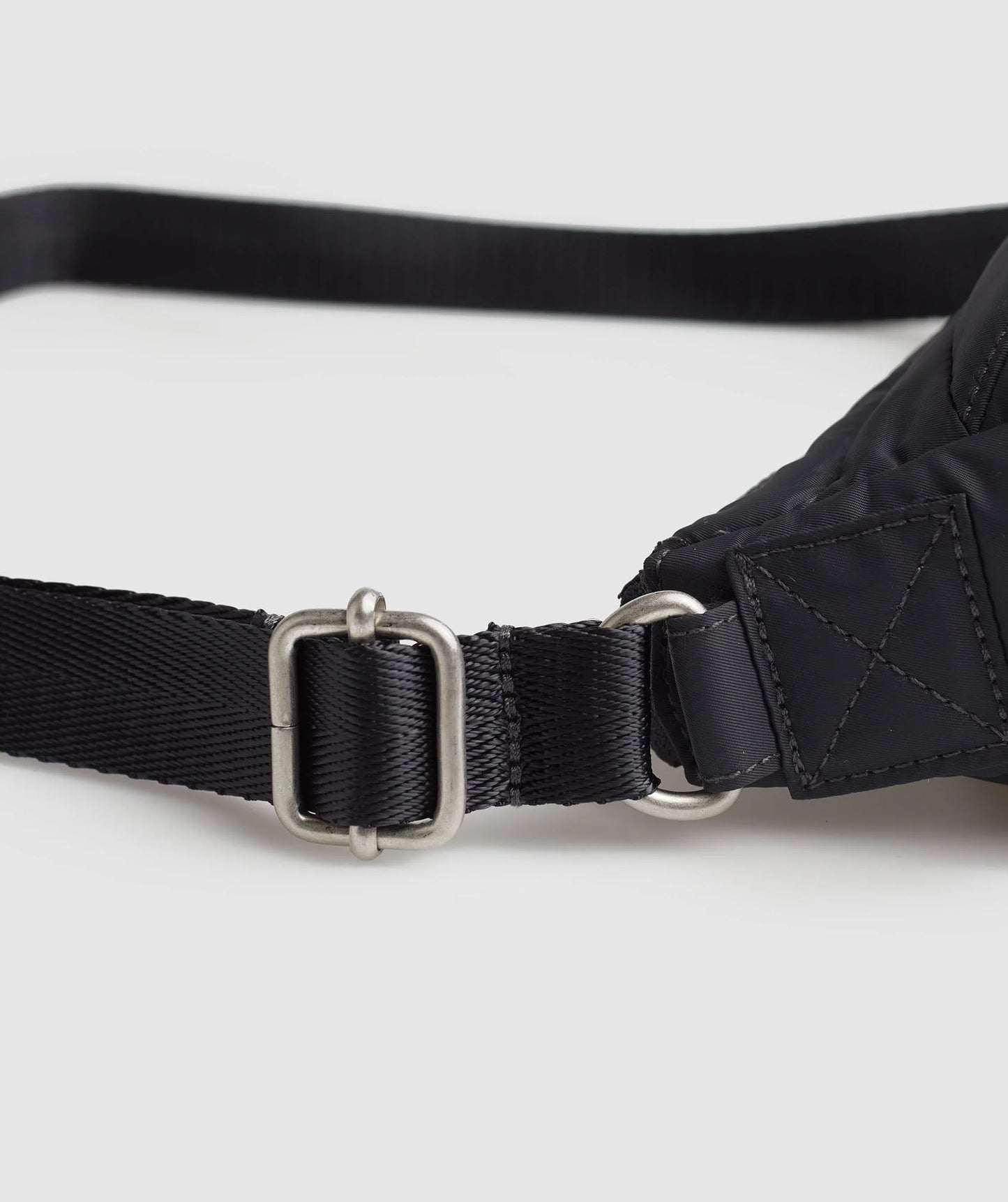 PREMIUM LIFESTYLE SHOULDER BAG BLACK