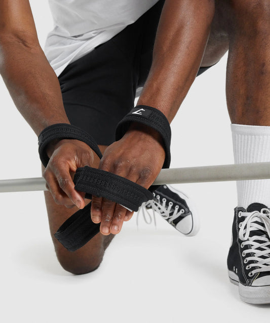FIGURE 8 LIFTING STRAPS