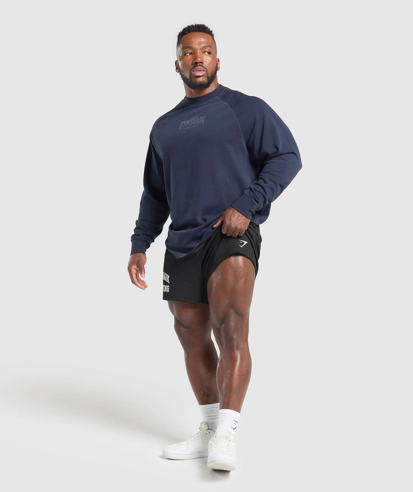 HEAVYWEIGHT LONG SLEEVE T-SHIRT
