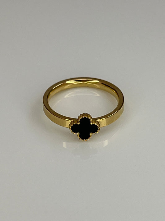 Anillo trébol Van Cleef