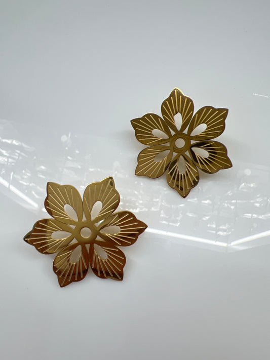 ARETE FLOR PLANA DORADO